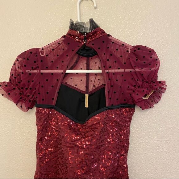 Weissman dance costume burgundy red biketard Hung Up
10877 child LC - Picture 5 of 11